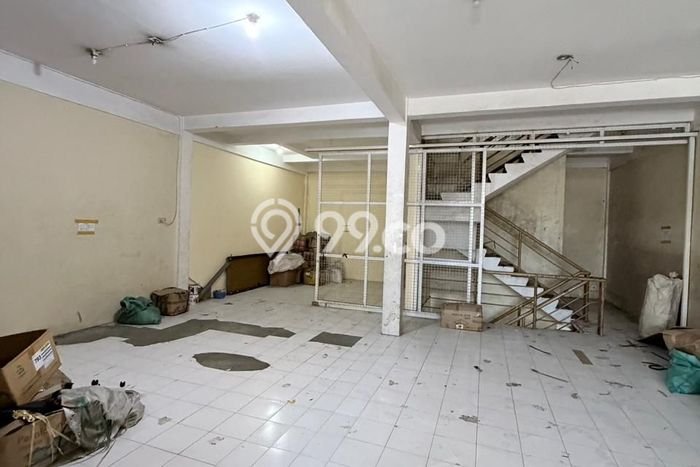 Unit Ruko Dijual di Krembangan Surabaya 256m2 Unit Ruko Dijual di Krembangan Surabaya 256m2