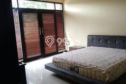 Rumah 5 KT 2 KM di Area Pasteur, Bandung Rumah 5 KT 2 KM di Area Pasteur, Bandung
