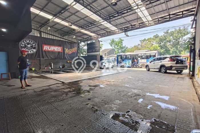 Disewakan Komersial Strategis di Peta, Luas 180m², Lokasi Ramai Disewakan Komersial Strategis di Peta, Luas 180m², Lokasi Ramai
