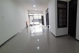 Rumah 2 KT 1 KM di Lokasi Strategis Taman Holis Indah, Bandung Rumah 2 KT 1 KM di Lokasi Strategis Taman Holis Indah, Bandung