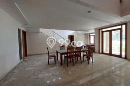 Sewa Rumah Murah di Setiabudi Bandung Punya 5 KT Sewa Rumah Murah di Setiabudi Bandung Punya 5 KT
