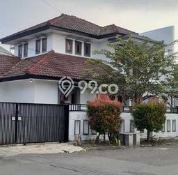 Rumah di Margacinta, 2 KM, Pemandangan Kota, LT 190m² LB 170m² Rumah di Margacinta, 2 KM, Pemandangan Kota, LT 190m² LB 170m²