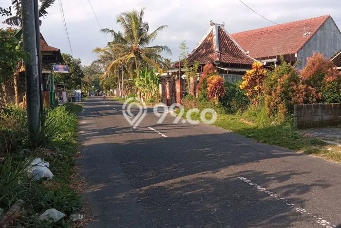 LAND FOR RENT! Tanah di Sleman, Luas 990m2m², Akses Mainroad LAND FOR RENT! Tanah di Sleman, Luas 990m2m², Akses Mainroad