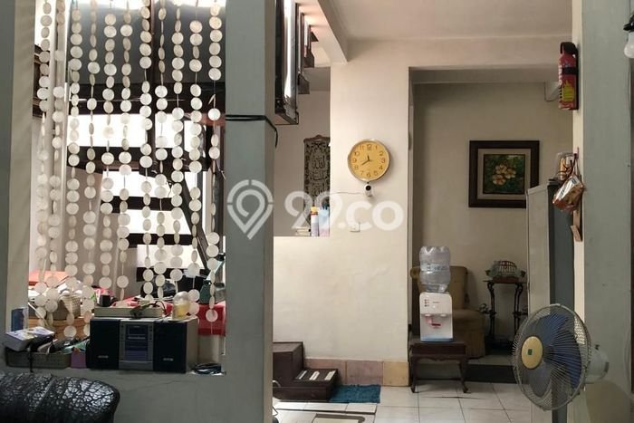 Rumah Modern 2 KT di Dukuh Kupang Surabaya Unfurnished Rumah Modern 2 KT di Dukuh Kupang Surabaya Unfurnished