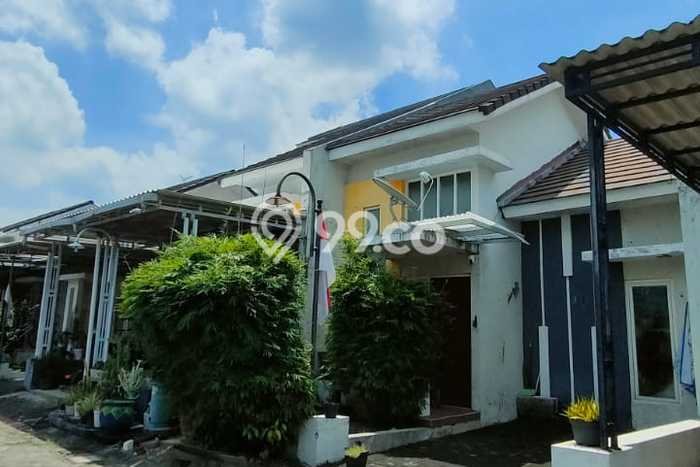Hunian Strategis 2 KT LB 78m2 Kondisi Bagus di Wonorejo Hunian Strategis 2 KT LB 78m2 Kondisi Bagus di Wonorejo