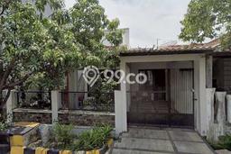 Dijual Cepat Rumah Favorit Siap Huni LB 187m2 di Rungkut, Surabaya Dijual Cepat Rumah Favorit Siap Huni LB 187m2 di Rungkut, Surabaya