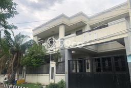 Rumah Luxury Modern Tanpa Renovasi di Kutisari Surabaya Rumah Luxury Modern Tanpa Renovasi di Kutisari Surabaya