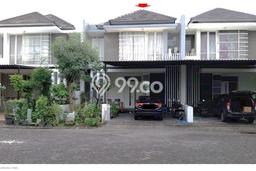 Rumah Strategis Minimalis Lb 200m2 di Wiyung, Surabaya Rumah Strategis Minimalis Lb 200m2 di Wiyung, Surabaya