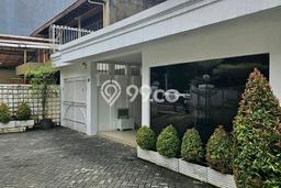 Rumah Elit Modern Tanpa Renovasi di Menteng Dalam Jakarta Selatan Rumah Elit Modern Tanpa Renovasi di Menteng Dalam Jakarta Selatan