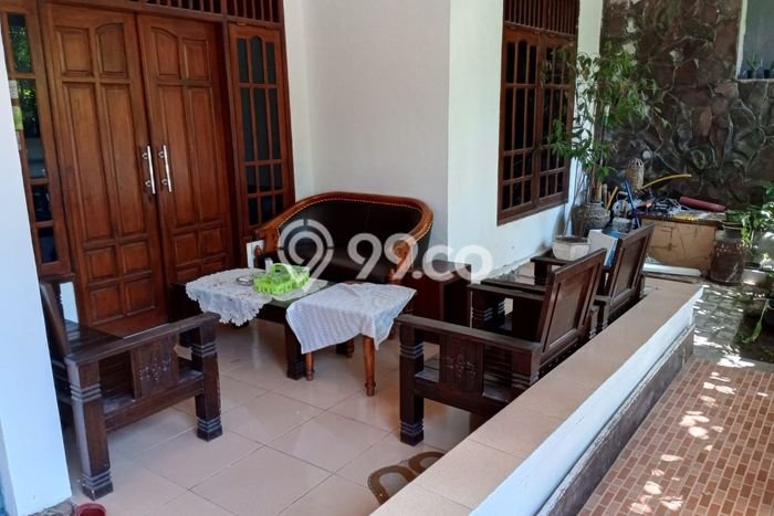 Hunian Cantik Modern Lb 195m2 di Rungkut, Surabaya Hunian Cantik Modern Lb 195m2 di Rungkut, Surabaya