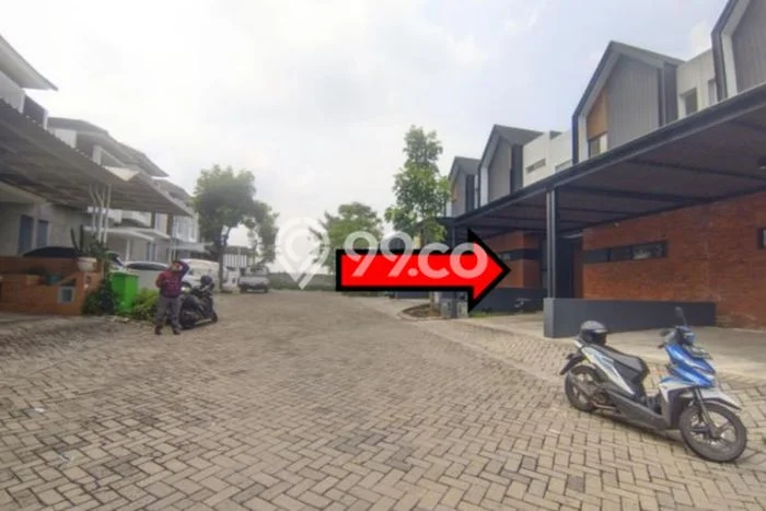 Dijual Cepat Rumah Favorit Siap Huni LB 50m2 di Lakarsantri, Surabaya Dijual Cepat Rumah Favorit Siap Huni LB 50m2 di Lakarsantri, Surabaya