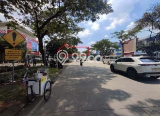 Rumah Eksklusif Dijual LT 200m2 di Pinang, Tangerang Rumah Eksklusif Dijual LT 200m2 di Pinang, Tangerang