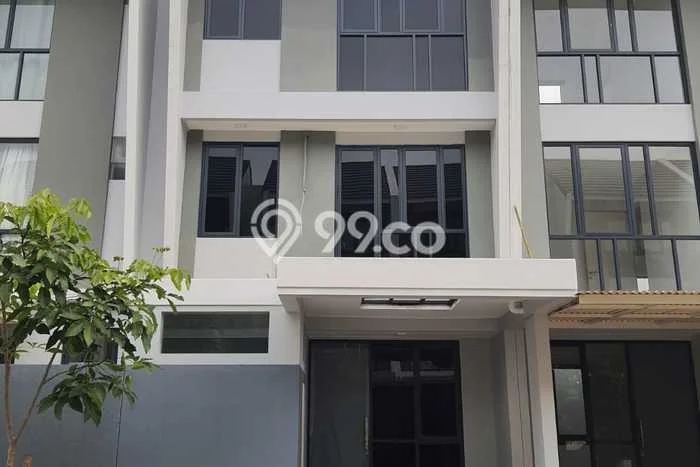 Disewakan Segera Rumah Kondisi Bagus di Kawasan Wiyung, Surabaya Disewakan Segera Rumah Kondisi Bagus di Kawasan Wiyung, Surabaya