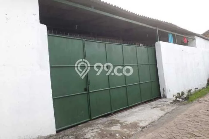 Rumah Luas Asri 16 KT Siap Huni di Banyu Urip Surabaya Rumah Luas Asri 16 KT Siap Huni di Banyu Urip Surabaya