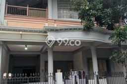 Jual Rumah Bagus Siap Huni LB 250m2 di Rungkut, Surabaya Jual Rumah Bagus Siap Huni LB 250m2 di Rungkut, Surabaya