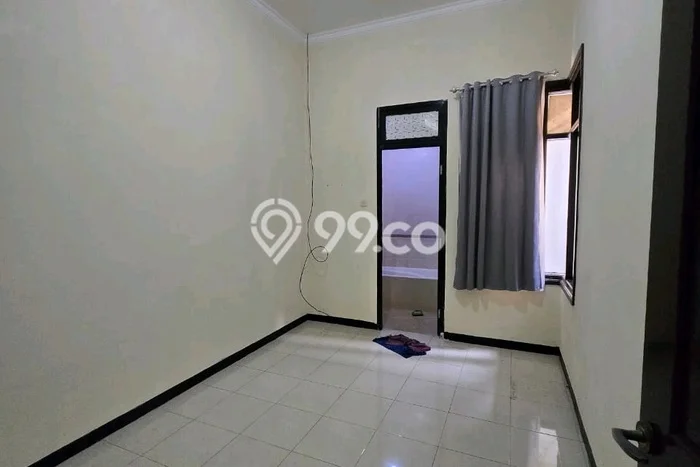 PREMIUM CHOICE! Rumah kawasan Pondok Tjandra, 3 KT, Area Strategis, LT 135m2m² Bangunan 91m2m² PREMIUM CHOICE! Rumah kawasan Pondok Tjandra, 3 KT, Area Strategis, LT 135m2m² Bangunan 91m2m²