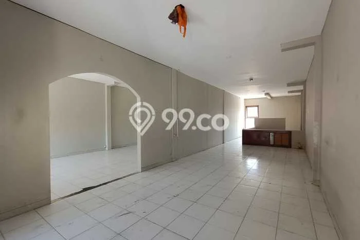 KAWASAN KOMERSIAL! Ruko For Rent di Panjer, Luas 240m², Akses Utama KAWASAN KOMERSIAL! Ruko For Rent di Panjer, Luas 240m², Akses Utama