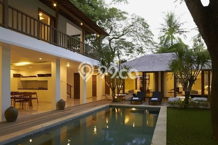 POTENSI BESAR! Hotel Kawasan , Luas 2200m2m², Pusat Komersial POTENSI BESAR! Hotel Kawasan , Luas 2200m2m², Pusat Komersial