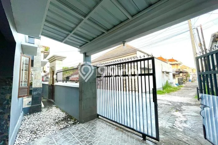 Disewakan Rumah Harga Terjangkau di Sesetan Denpasar Punya 3 KT Disewakan Rumah Harga Terjangkau di Sesetan Denpasar Punya 3 KT