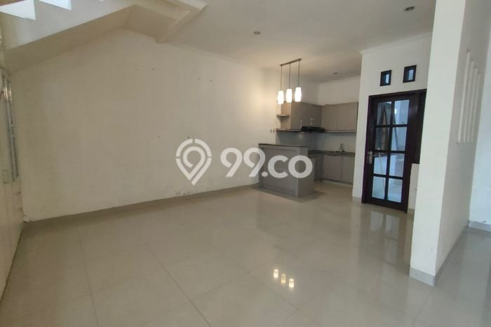 Jarang Ada! Rumah Kontrakan 4 Kamar Bagus Siap Huni Gatot Subroto Jarang Ada! Rumah Kontrakan 4 Kamar Bagus Siap Huni Gatot Subroto