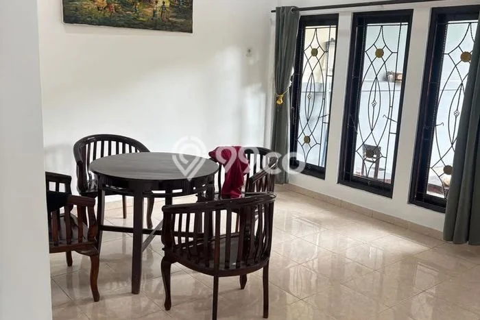 Rumah Luas Asri 3 KT Siap Pakai di Nusa Dua Badung Rumah Luas Asri 3 KT Siap Pakai di Nusa Dua Badung