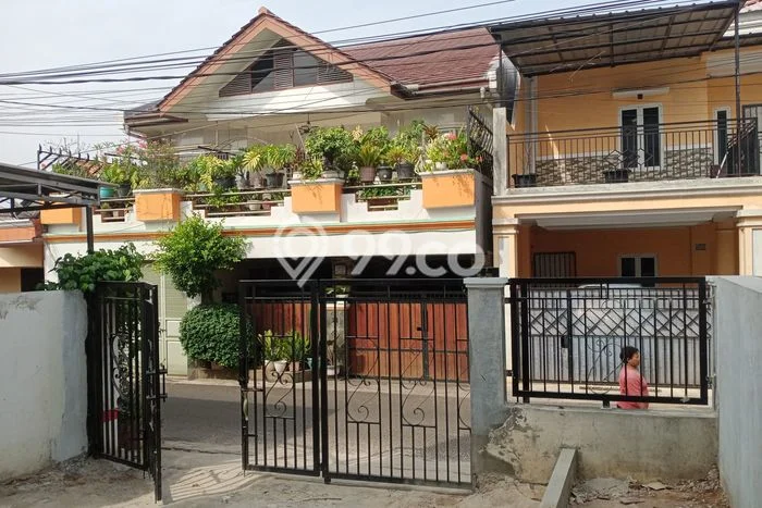 Hunian Nyaman Asri 3 KT Siap Huni di Kalisari Jakarta Timur Hunian Nyaman Asri 3 KT Siap Huni di Kalisari Jakarta Timur