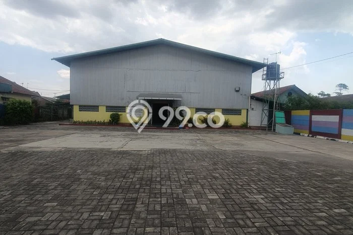 Dijual Gudang Kawasan Kanci, Luas 1000m², Kawasan Potensial, Mainroad Dijual Gudang Kawasan Kanci, Luas 1000m², Kawasan Potensial, Mainroad