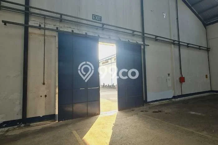 Gudang untuk disewa di Lemahwungkuk punya LT 960m2 & LB 960m2 harga sewa kompetitif Gudang untuk disewa di Lemahwungkuk punya LT 960m2 & LB 960m2 harga sewa kompetitif
