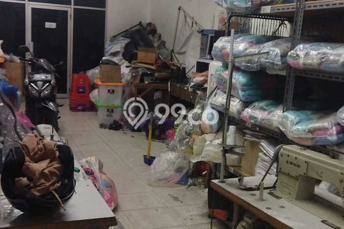Unit Ruko Dijual di Cengkareng Jakarta Barat Luas Tanah 67m2, Luas Bangunan 200m2 Unit Ruko Dijual di Cengkareng Jakarta Barat Luas Tanah 67m2, Luas Bangunan 200m2