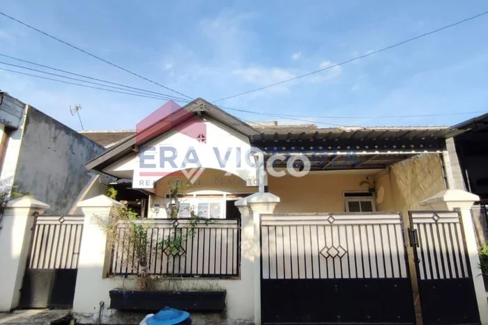 Rumah Bagus Siap Huni Di Blimbing Luas 105m2 Aman Rumah Bagus Siap Huni Di Blimbing Luas 105m2 Aman