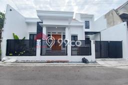 Rumah Modern Minimalis 4 Kamar Bisa Langsung Pindah di Blimbing Rumah Modern Minimalis 4 Kamar Bisa Langsung Pindah di Blimbing