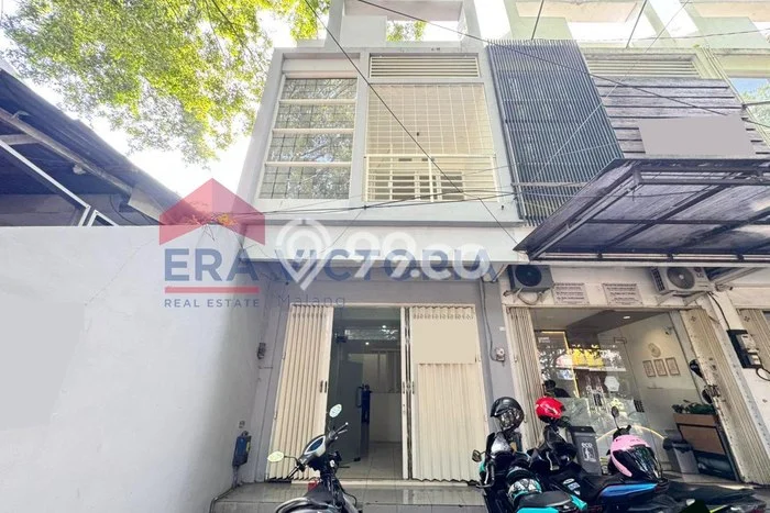 Ruko disewakan lokasi strategis Lowokwaru Malang 104m2 Ruko disewakan lokasi strategis Lowokwaru Malang 104m2