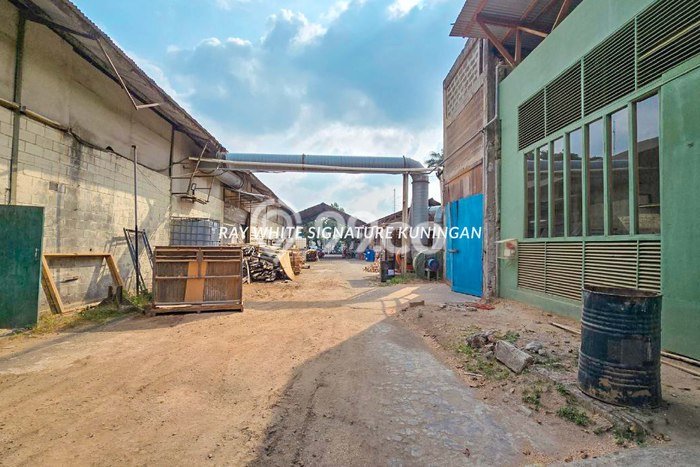 Pabrik Bagus LT 9500m2 LB 3000m2 Dijual di Cakung Jakarta Timur Pabrik Bagus LT 9500m2 LB 3000m2 Dijual di Cakung Jakarta Timur