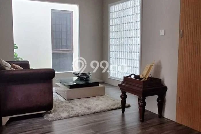 Siap Huni Rumah Mewah 5 Kamar di Jagakarsa Dekat ke Mana Saja Siap Huni Rumah Mewah 5 Kamar di Jagakarsa Dekat ke Mana Saja