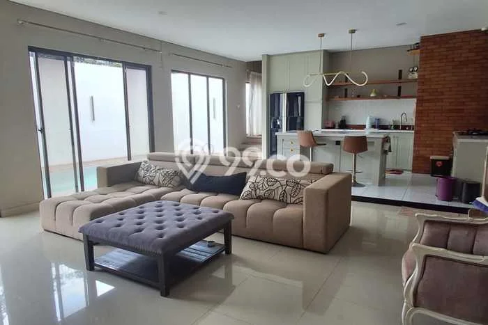 Siap Huni Rumah Mewah 5 Kamar di Jagakarsa Dekat ke Mana Saja Siap Huni Rumah Mewah 5 Kamar di Jagakarsa Dekat ke Mana Saja