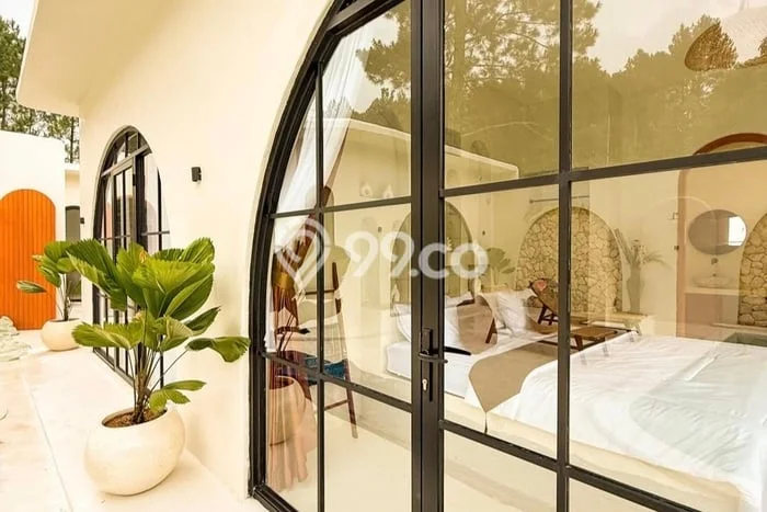 HARGA TERBAIK! Vila di , Dimensi 300m2m², Kawasan Potensial dengan nilai naik HARGA TERBAIK! Vila di , Dimensi 300m2m², Kawasan Potensial dengan nilai naik