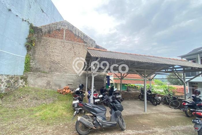 Unit Kost Dijual di Bandung Spesifikasi 22 Kamar Tidur dan Area Strategis Unit Kost Dijual di Bandung Spesifikasi 22 Kamar Tidur dan Area Strategis