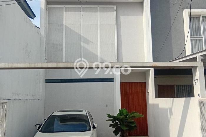 PROMO SPESIAL! Dijual Rumah Berkualitas di Arcamanik, Bandung, LT 100m2m² Luas Bangunan 105m2m² PROMO SPESIAL! Dijual Rumah Berkualitas di Arcamanik, Bandung, LT 100m2m² Luas Bangunan 105m2m²