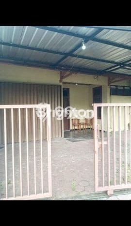 Disewakan! Rumah 5 Kamar Tidur &
2 Kamar Mandi di Indraprasta, Semarang Disewakan! Rumah 5 Kamar Tidur &
2 Kamar Mandi di Indraprasta, Semarang