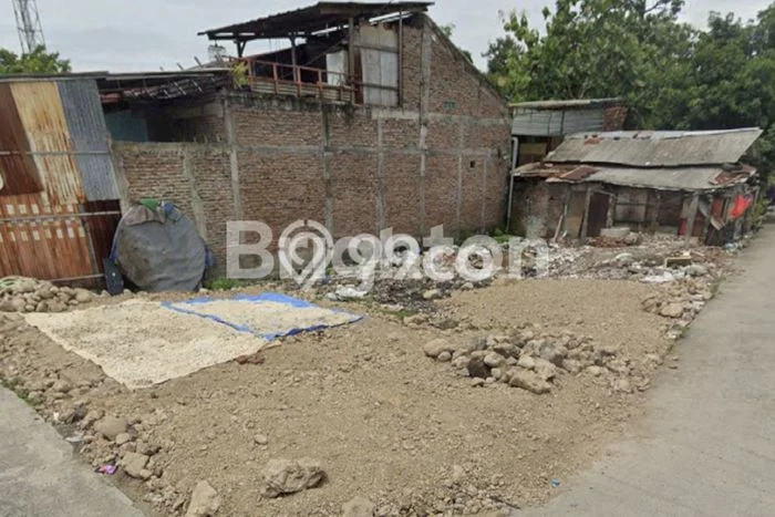 Lahan Strategis di Mranggen Dijual dengan Luas 176m2 Lahan Strategis di Mranggen Dijual dengan Luas 176m2