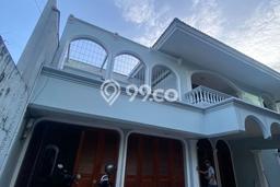 Rumah sewa siap huni 6 Kamar Tidur di Mega Kuningan, Jakarta Selatan Rumah sewa siap huni 6 Kamar Tidur di Mega Kuningan, Jakarta Selatan