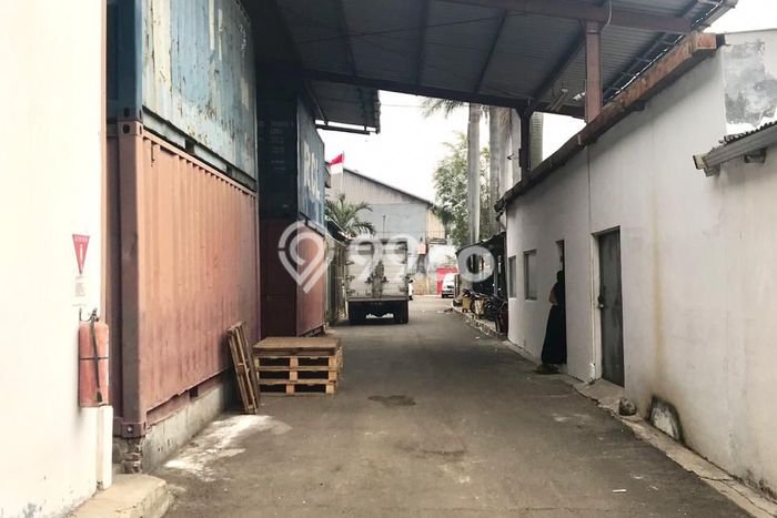Lokasi Strategis! Dijual Gudang Bisnis di Cibitung, Bekasi Kondisi Baik Lokasi Strategis! Dijual Gudang Bisnis di Cibitung, Bekasi Kondisi Baik