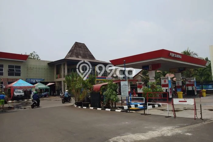 Unit Komersial Dijual di Ciputat Timur Tangerang Selatan Luas Tanah 1880m2, Luas Bangunan 700m2 Unit Komersial Dijual di Ciputat Timur Tangerang Selatan Luas Tanah 1880m2, Luas Bangunan 700m2