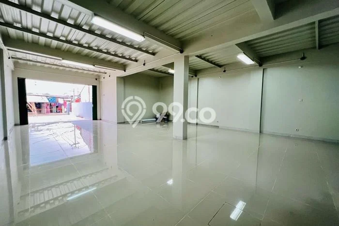 Unit Ruko disewakan di Cileungsi Bogor dengan LT 168m2 / LB 270m2 Unit Ruko disewakan di Cileungsi Bogor dengan LT 168m2 / LB 270m2