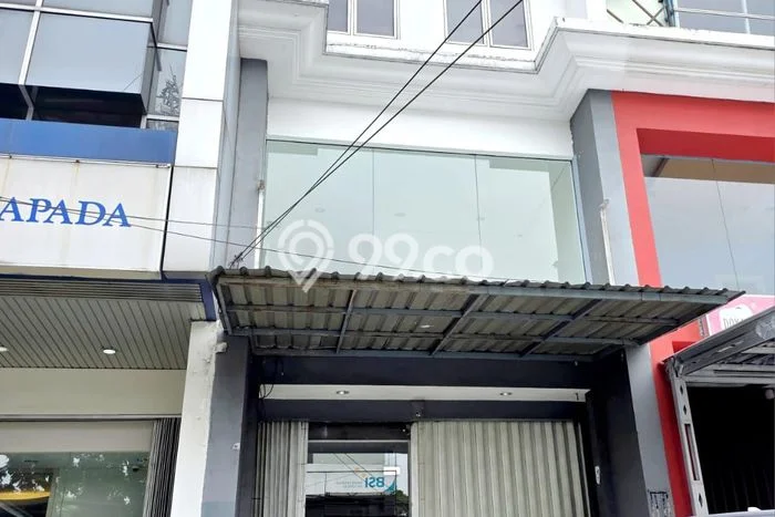 Disewakan Ruko di Pusat Kota Jakarta Selatan Ramai Strategis Disewakan Ruko di Pusat Kota Jakarta Selatan Ramai Strategis