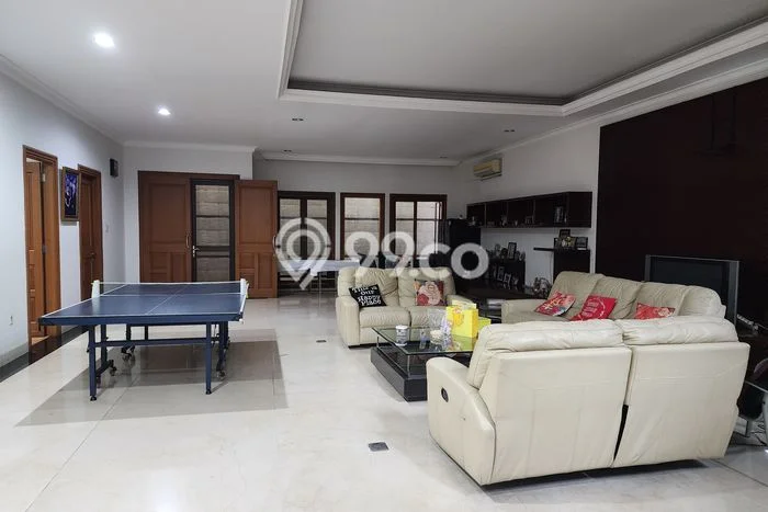 Siap Huni Rumah Mewah 5 Kamar di Kelapa Gading Dekat ke Mana Pun Siap Huni Rumah Mewah 5 Kamar di Kelapa Gading Dekat ke Mana Pun