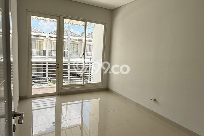 Disewakan! Rumah 3 Kamar Tidur &
3 Kamar Mandi di BSD Residence One, Tangerang Disewakan! Rumah 3 Kamar Tidur &
3 Kamar Mandi di BSD Residence One, Tangerang