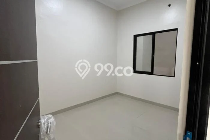 Jual Rumah Eksklusif 4 KT di Sektor 8-Gading Serpong, Tangerang Jual Rumah Eksklusif 4 KT di Sektor 8-Gading Serpong, Tangerang