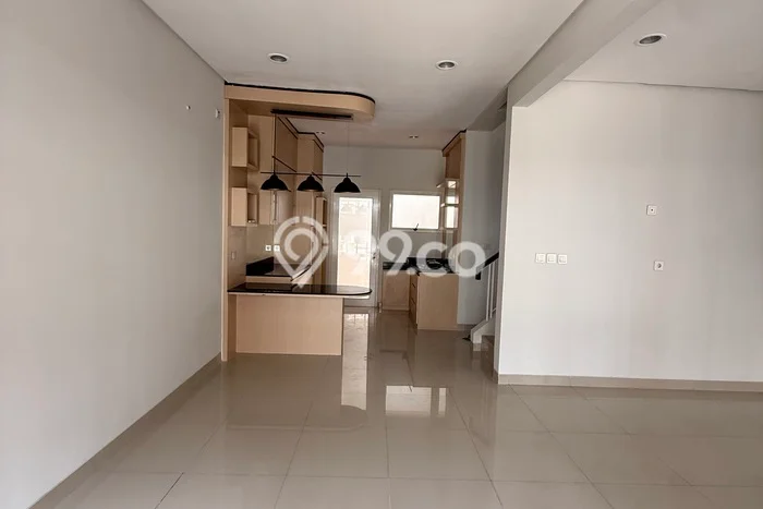Disewakan! Rumah 3 Kamar Tidur &
3 Kamar Mandi di BSD Residence One, Tangerang Disewakan! Rumah 3 Kamar Tidur &
3 Kamar Mandi di BSD Residence One, Tangerang