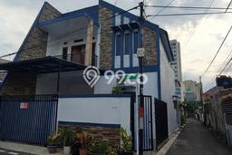 Rumah Eksklusif Siap Huni LT 120m2 di Jatinegara, Jakarta Timur Rumah Eksklusif Siap Huni LT 120m2 di Jatinegara, Jakarta Timur